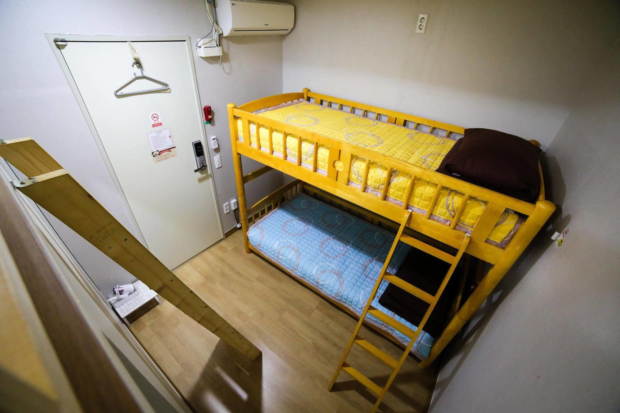 Sopoong Guesthouse Пусан Экстерьер фото