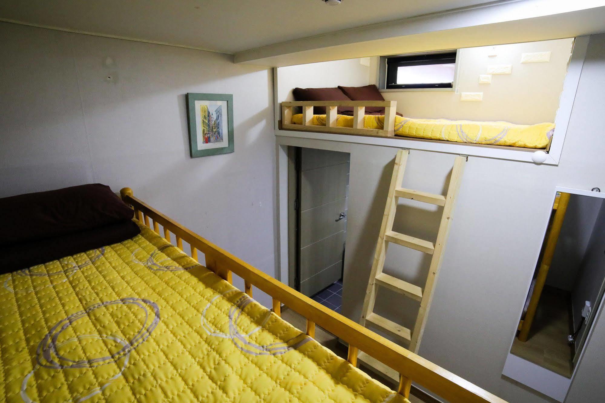 Sopoong Guesthouse Пусан Экстерьер фото